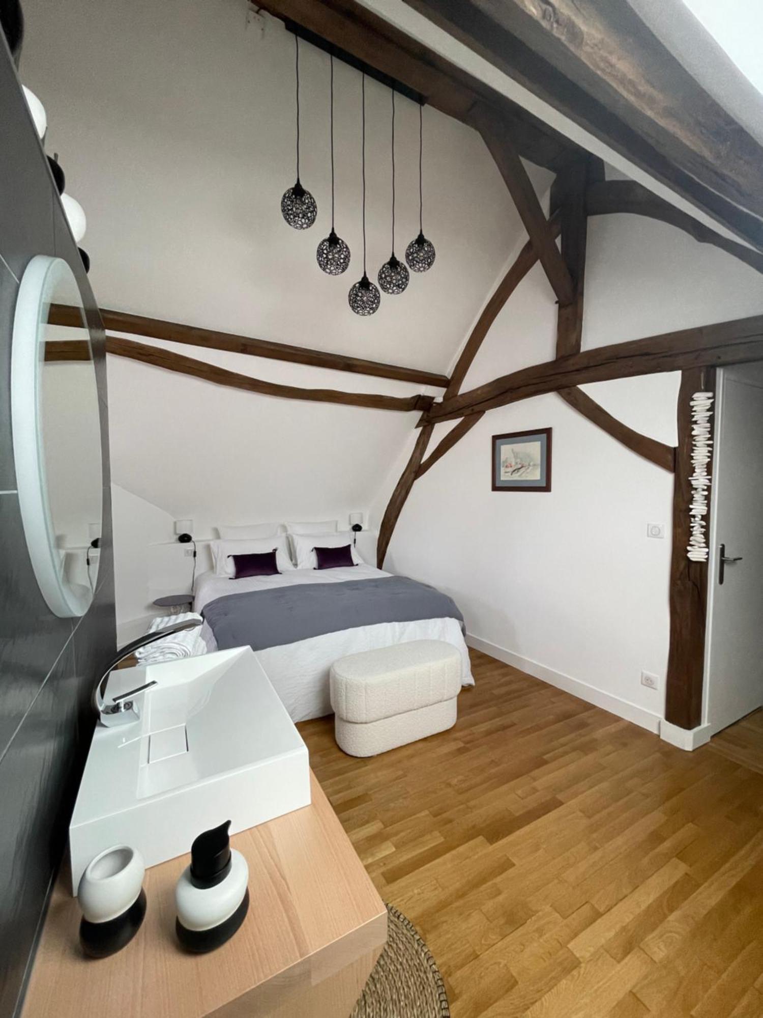 Le Clos Du Q'Hatre Clery-Saint-Andre Bagian luar foto